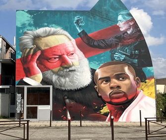 Double Fresque sur les façades…